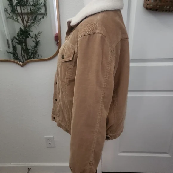 Marvin Richards Corduroy Cream Sherpa Jacket - Picture 4 of 6